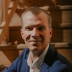 Steve stairs headshot small-1-1